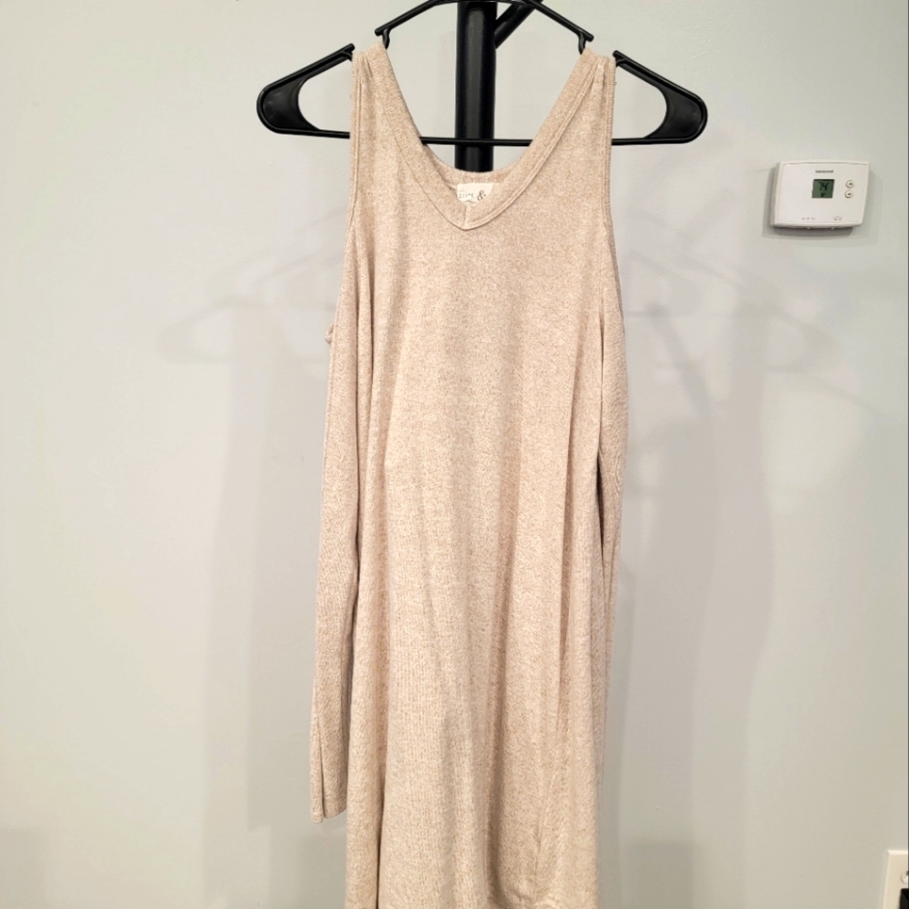 Open shoulder long sleeve tan/cream XL sweater dress